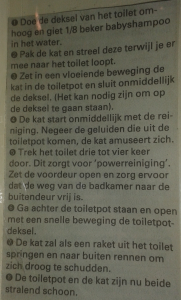 Hoe krijg je de kat en het toilet stralend schoon